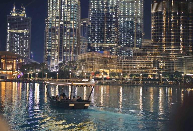 Why Waterfront Properties Are the Best Investment in 2025